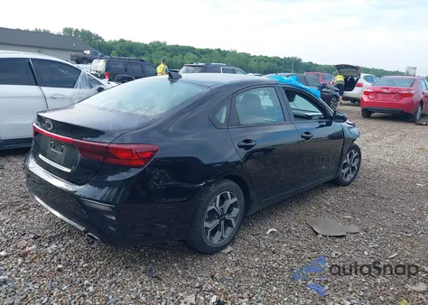 2019 Kia Forte Lxs z USA, uszkodzony, nr VIN 3KPF24AD7KE137461